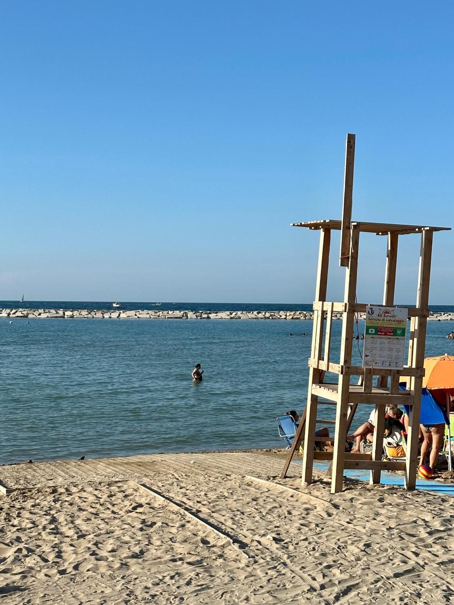 Hotel La Casa Dei Nonni Al Mare à Bari Extérieur photo